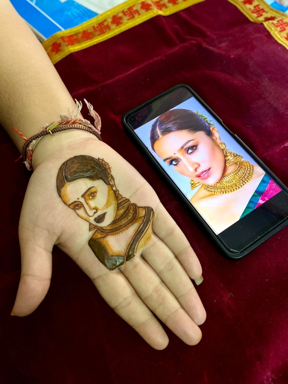 Mehendi Artist in Mehendi Artist in Punjabi Bagh West