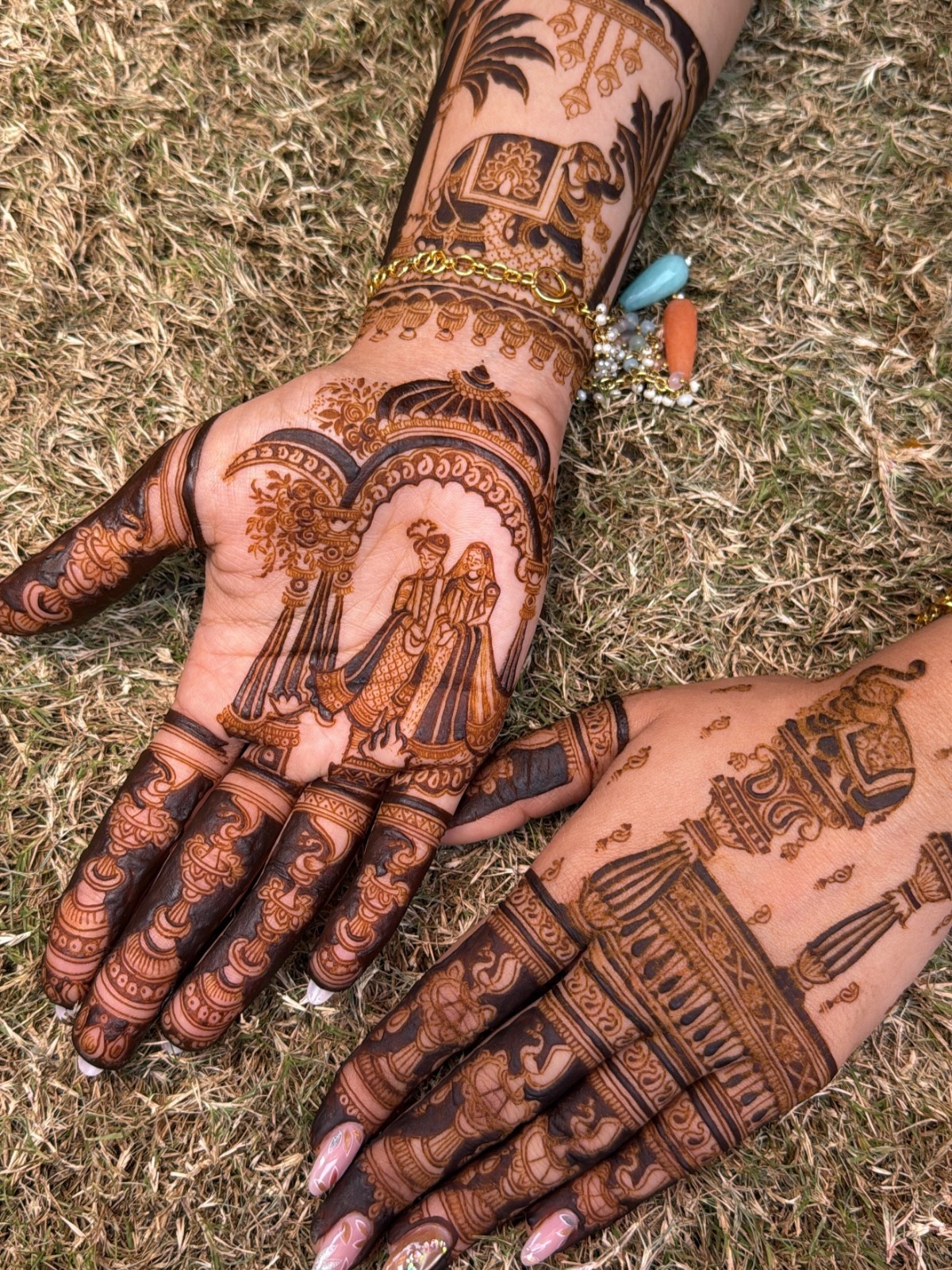 Mehendi Artist in Best Mehendi Artist in Noida