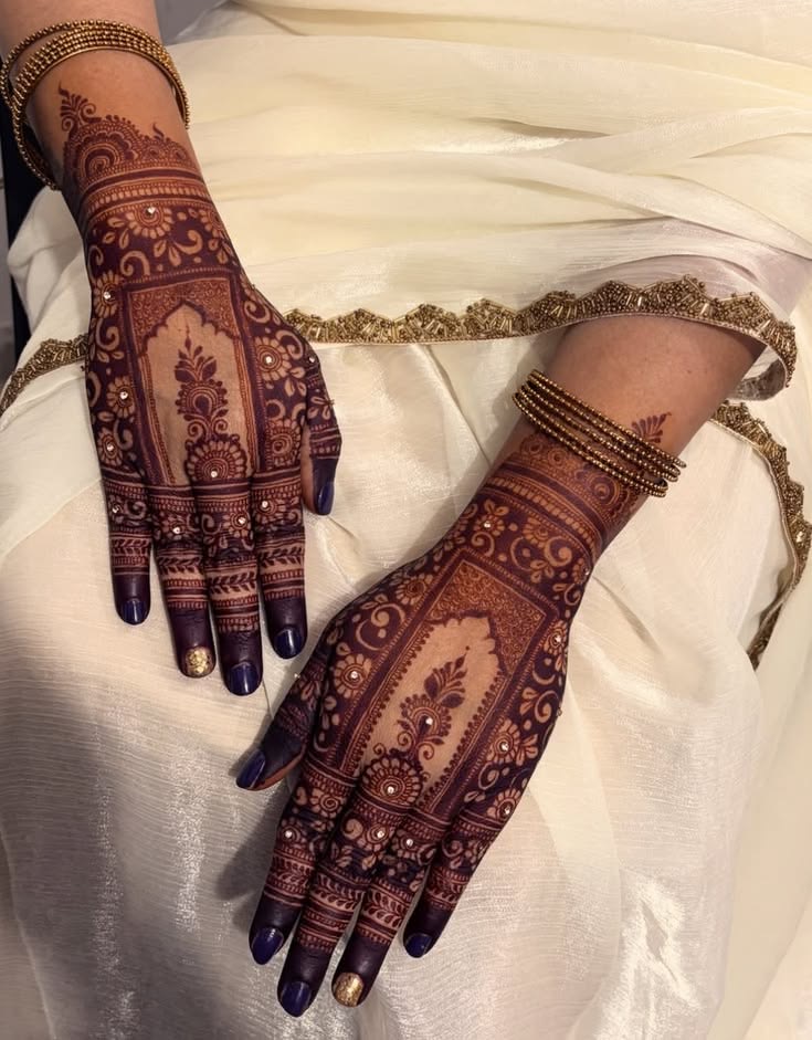 Customized Mehndi Design Services in Delhi